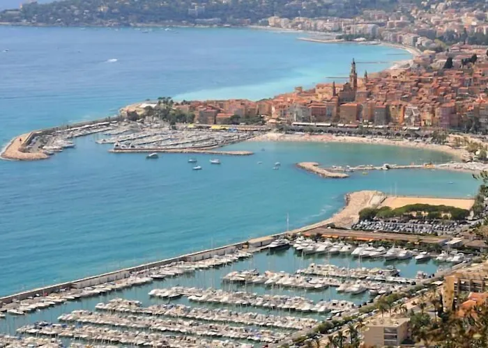 Гостьовий будинок Memole 3*